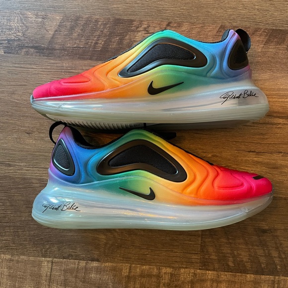 NIKE AIRMAX 720 - Picture 4 of 5